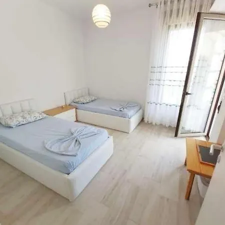 Perla Hotel *