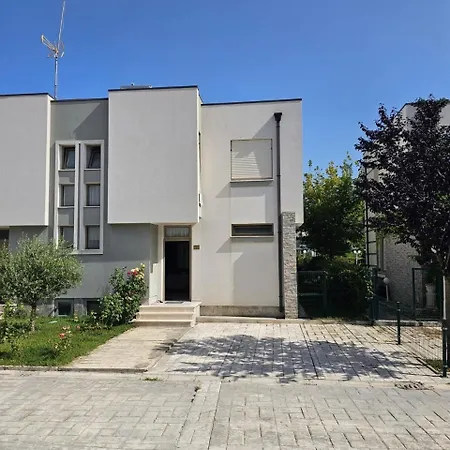 Villa Perla Plazhi San Pietro